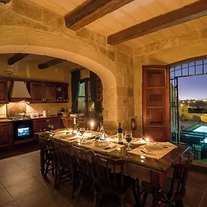 Blueberry Hills Villa